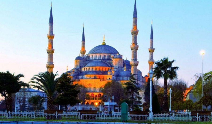 10 Masjid Turki Yang Megah Dan Bersejarah